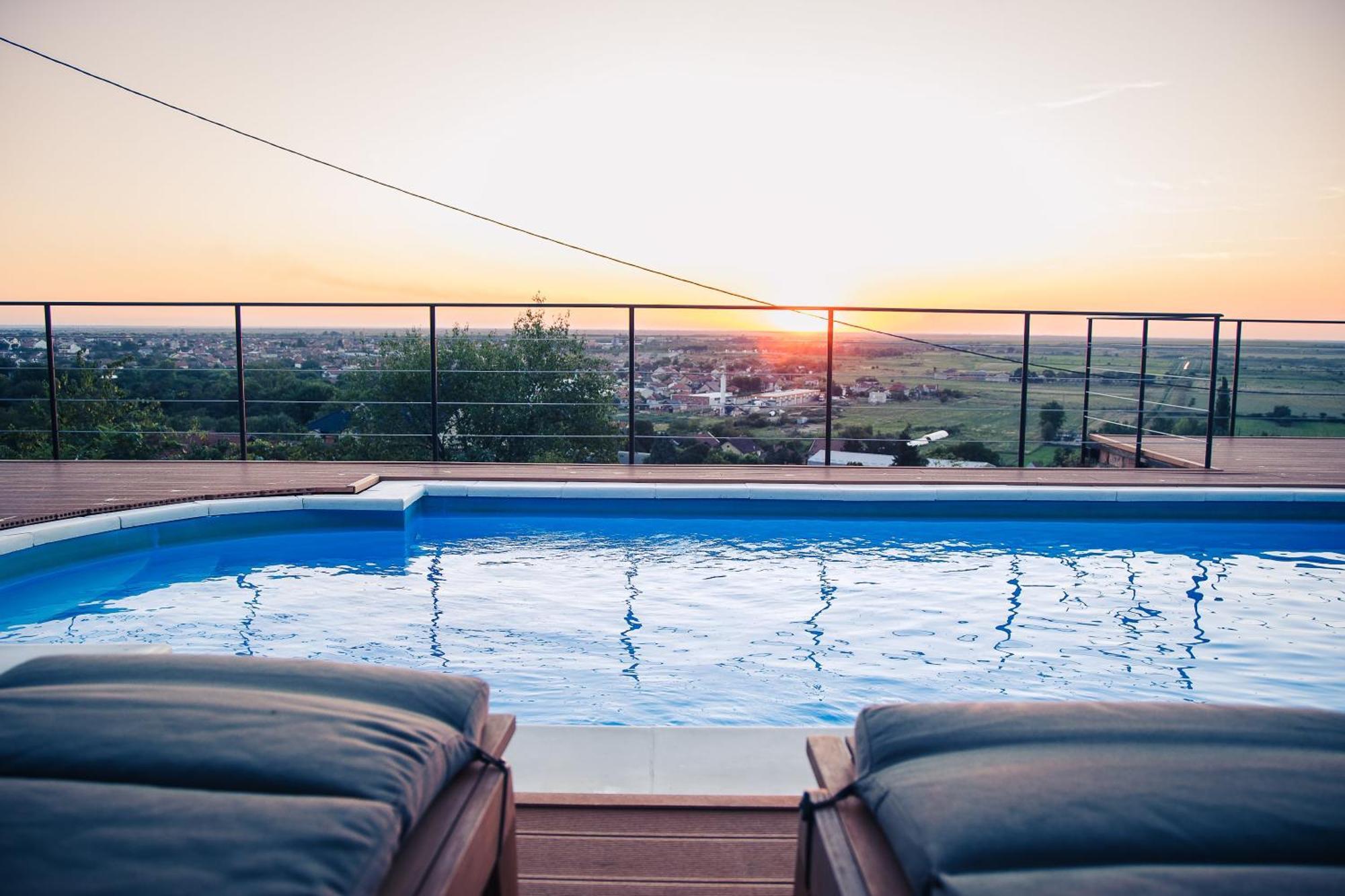 Sunset Home Vrsac Exteriör bild