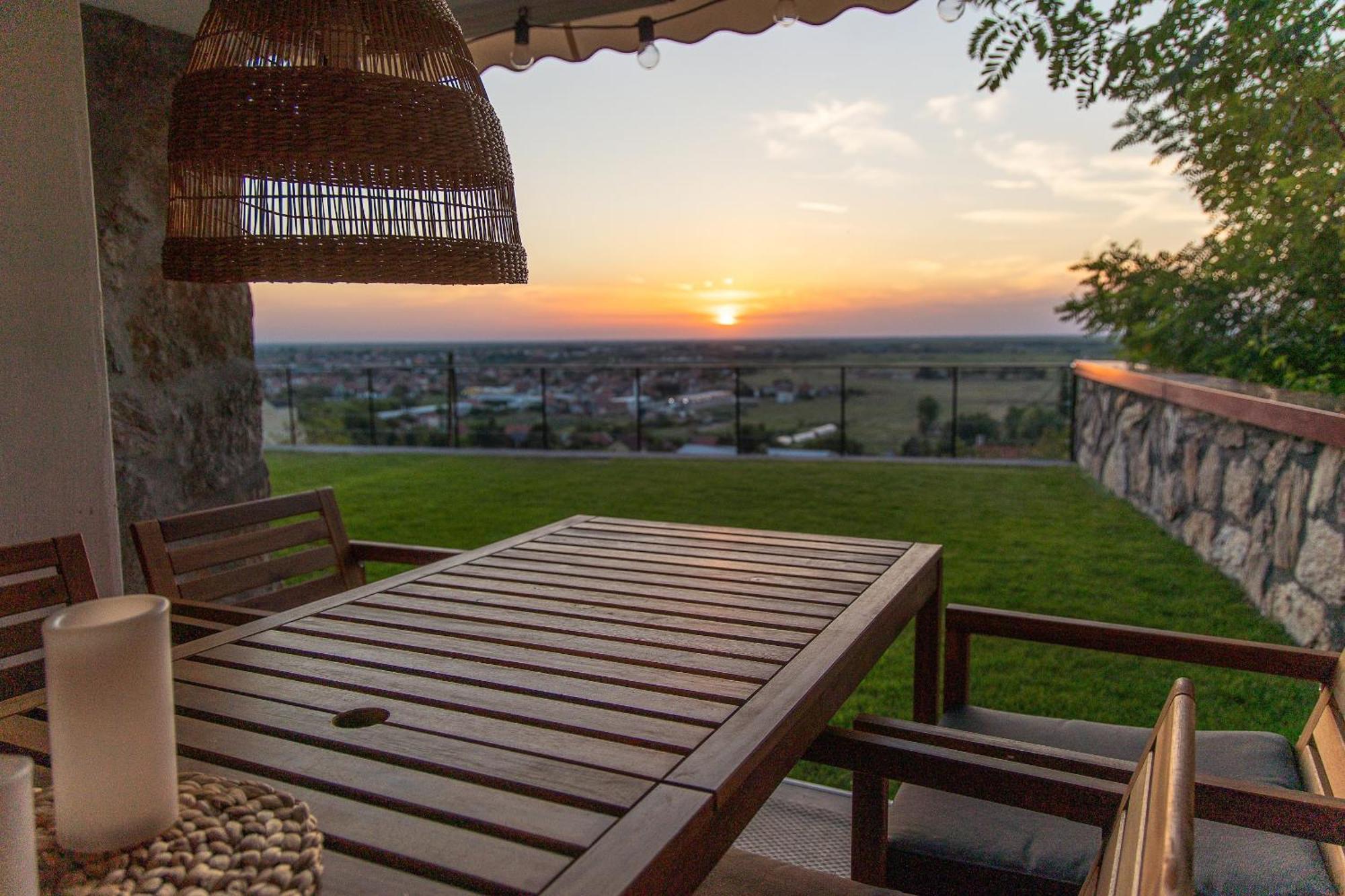 Sunset Home Vrsac Exteriör bild